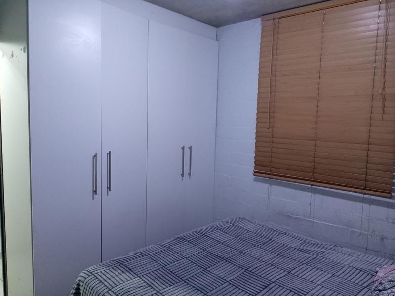 1 Bedroom Property for Sale in Wynberg Western Cape